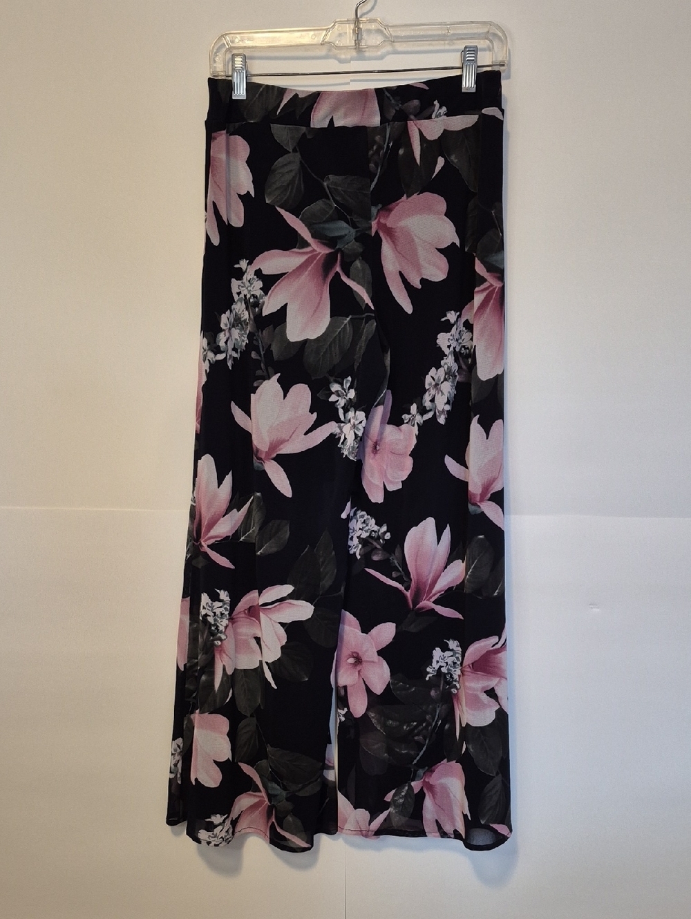 LAURA Wide Leg flowy lined pant - Med Petite - Picture 4 of 7